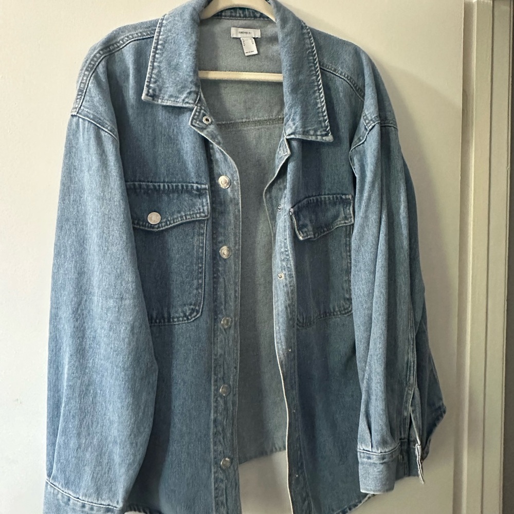 Forever 21 Blue Jean Jacket Relaxed Fit
